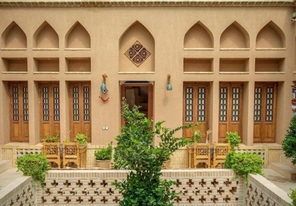 اقامتگاه یزدان گرد